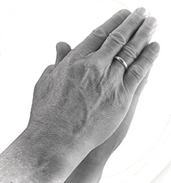 Learn to Pray Catholic Prayers in Latrin and English